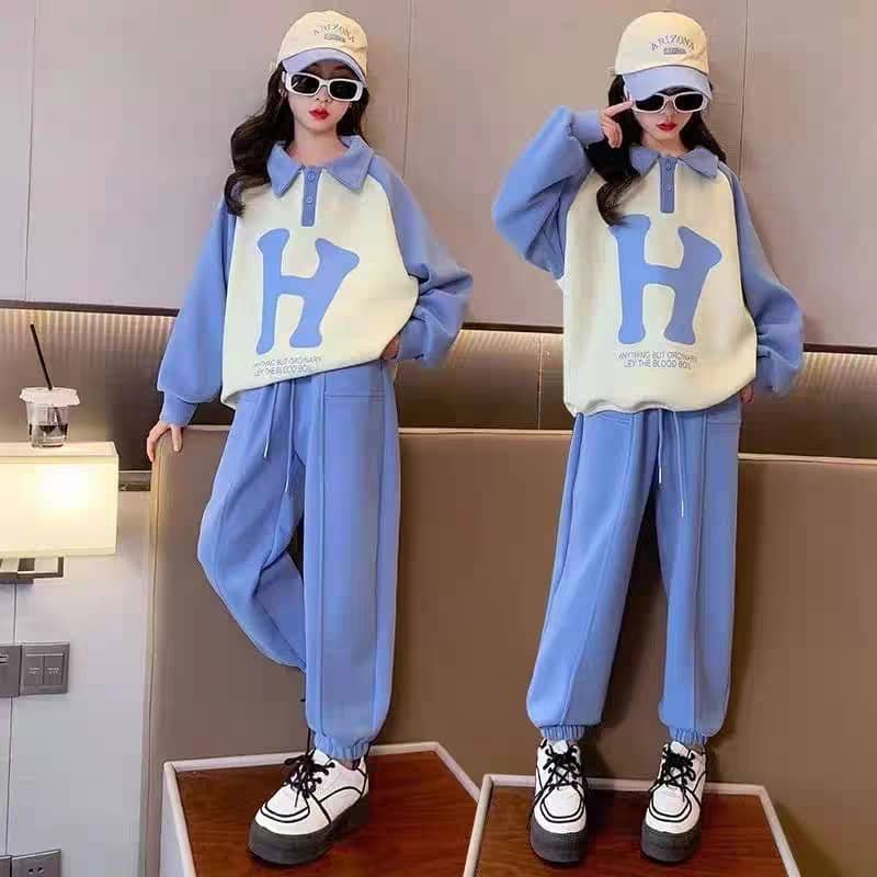 بدلة سبور زرقاء (H)